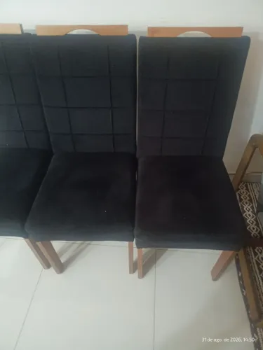 Vendo cadeiras pretas em MDF veludo 4 unidades