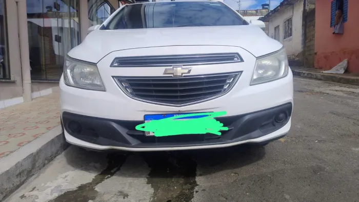 Chevrolet Onix Hatch LT 1.0 8V Flex Power Mec. 4P 2013
