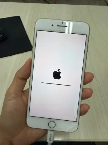 iPhone 7 Plus 128GB Dourado - Original (Com Detalhe na Tela)