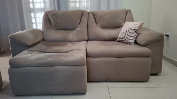 ESTOU DOANDO UM SOFA RETRATIL E RECLINAVEL,um dos assentos precisa de reforma