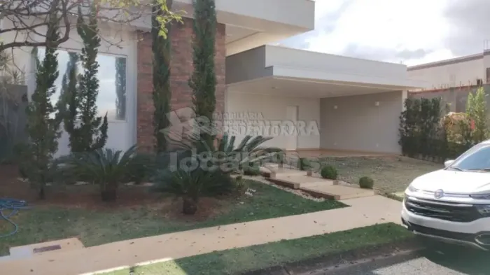Casa térrea para locação no Damha V com 03 dormitórios, sendo 01 suíte, cozinha planejada,