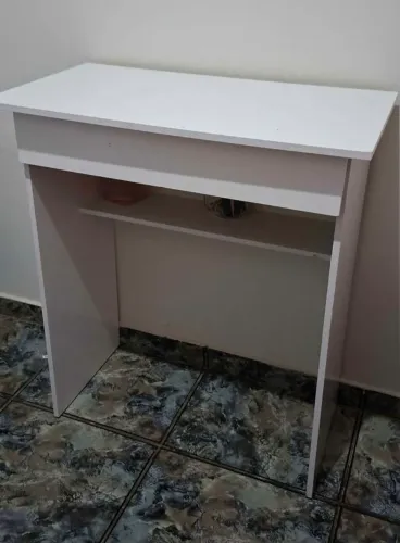 Vendo escrivaninha/penteadeira 
