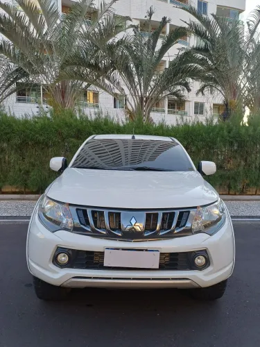 Mitsubishi TRITON GLS 2.4 CD 4X4 TB Diesel Aut. 2023