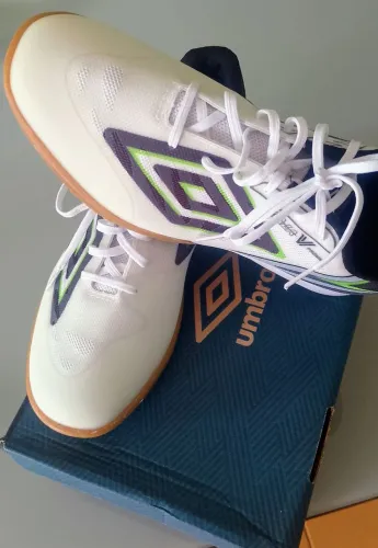 Chuteira futsal Umbro Sala V