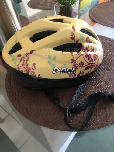 Capacete Para Bike Skate e Patins Bel Sports - Interior em EPS - Tamanho M