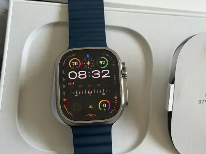 Apple Watch Ultra 2 - 49mm GPS+CEL