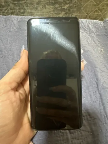 Celular Sansung s9 bateria em ótimo estado