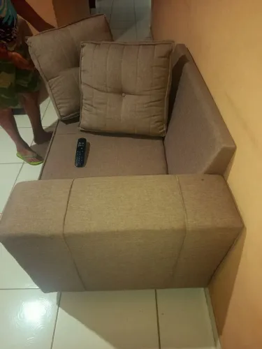 Sofá super confortável semi novo 1 dia de conprado