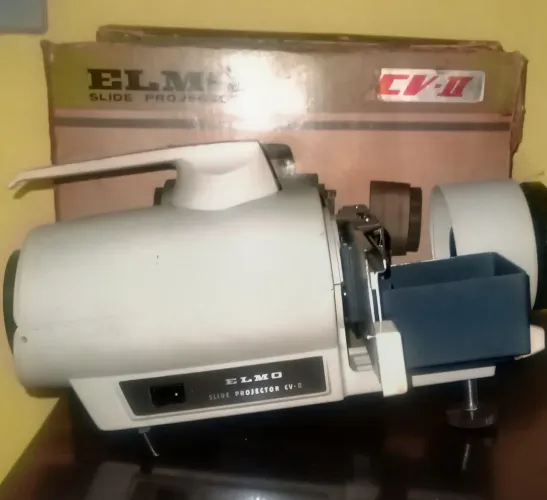 Projetor de Slides Elmo CV-II Anos 60/70 Japão Com Caixas Originais