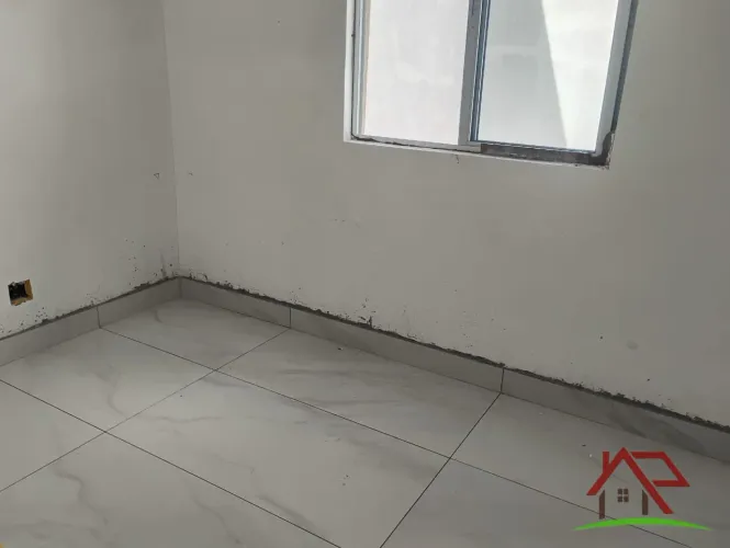 Casa geminada com entrada individual bairro Cenáculo!!