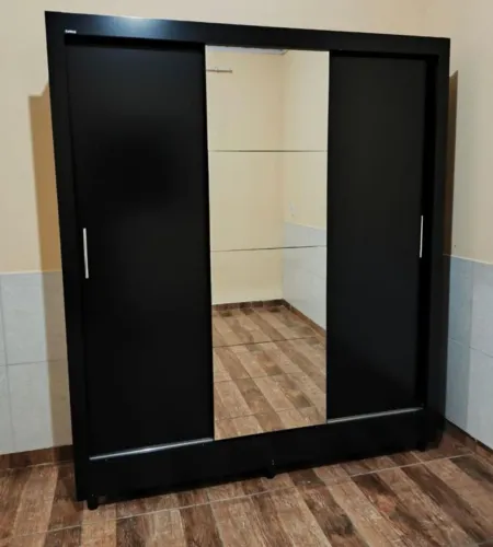 Guarda roupa Preto