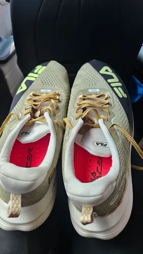 Tênis de corrida, fila speedzone 1 (n°43)