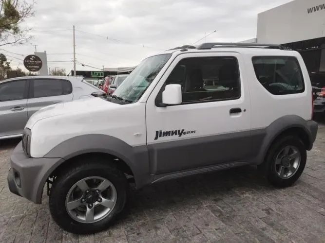 Suzuki Jimny 4sun 1.3 16V 2013