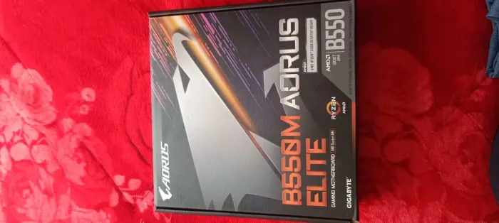 placa mãe b550 aorus elite nova, nunca usada.