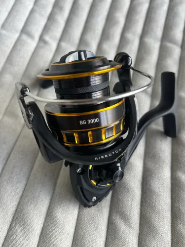 Molinete Daiwa bg 3500