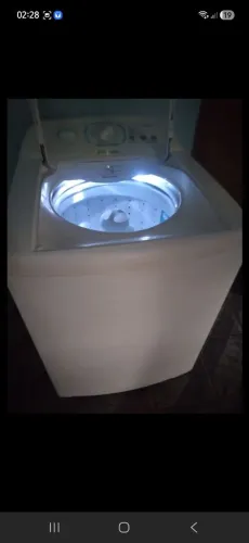 Máquina de lavar Electrolux 12kg funcionando tudo. Com iluminação interna do cesto, top