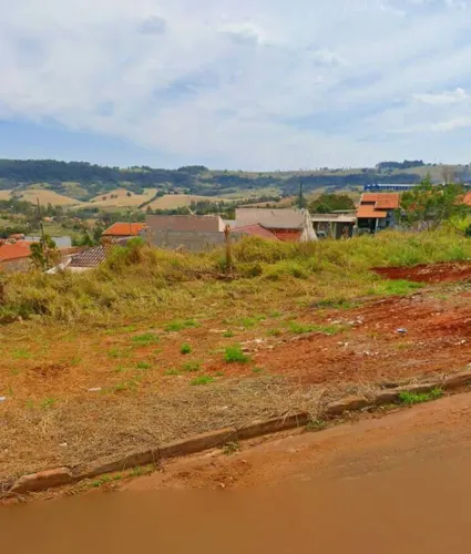 Lote de terreno em Siqueira Campos 302m² por apenas R$ 100 mil