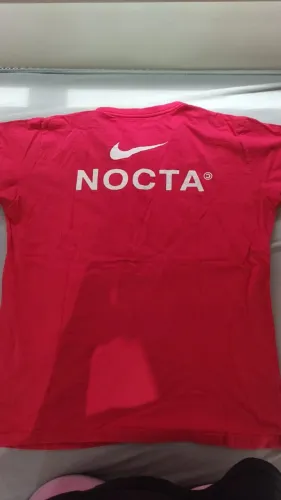 Camiseta Nike, vermelho, tamanho M. Usado