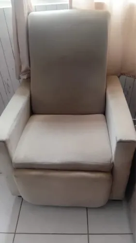 Vende-se poltrona 