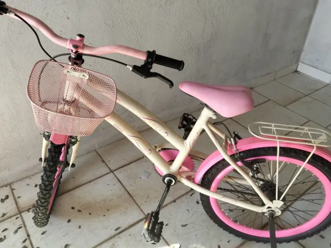 Bicicleta menina