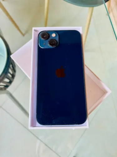 Celular iPhone 13 Preto 256GB