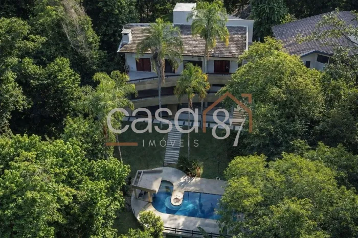 Chácaras São Quirino - Casa Alto Padrão à venda com 5 quartos sendo 4 suítes, piscina, esc