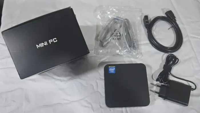 Mini PC Core i3 6100 com 8GB RAM SSD 512GB