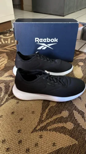 Tênis Rebook 42