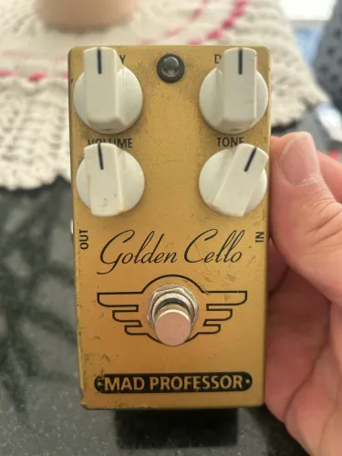 Pedal mad professor cello