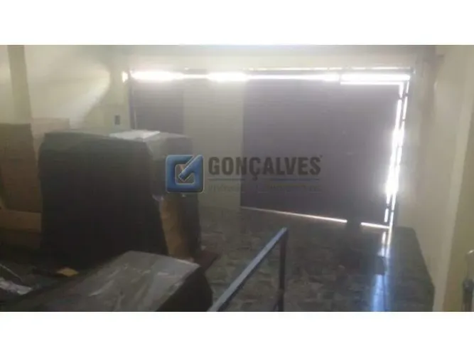 Prédio Comercial à Venda em Assunção, SBC  217 m², 6 Salas, 2 Vagas