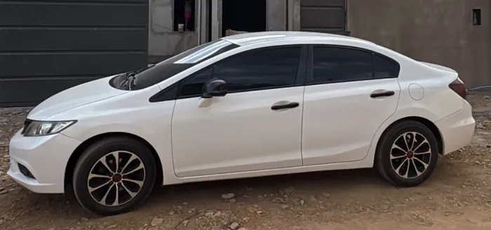 Honda Civic Sedan LXS 1.8/1.8 Flex 16V Mec. 4P 2013