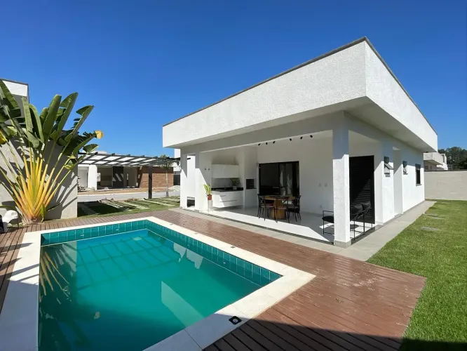 Casas à venda no condomínio Carpe Diem Village em Guararema