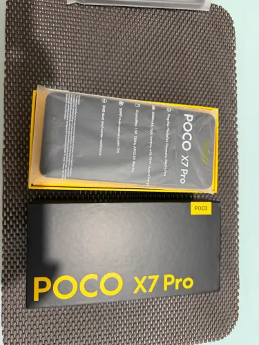 Poco x7 pro 512GB + 12GB de RAM da cor preta.
