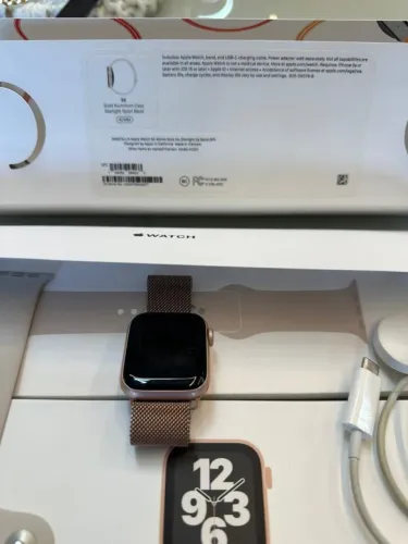 Apple Watch SE 40mm Gold