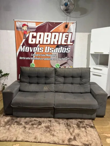 Sofa retrátil e reclinável usado Possui 2.30 por 1.40 aberto ((ENTREGO GRATIS))