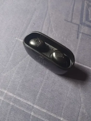 Fone JBL wave buds 2 com defeito