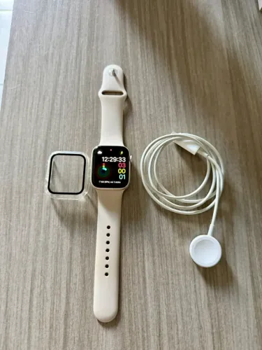 Apple Watch SE (2ª geração) 44mm Star GPS