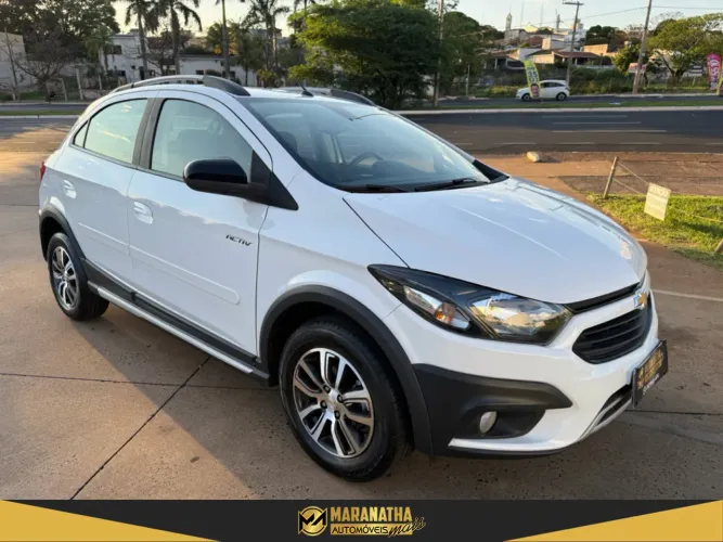 Chevrolet Onix Activ 1.4 8V Flex Mec. 4P 2017