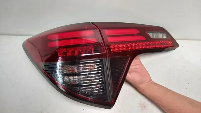 Lanterna honda hr-v led 18/21