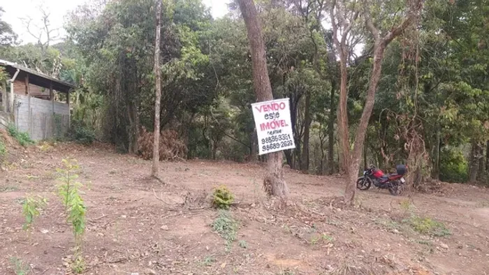 Estrada Saraiva em Betim - Chácara Ótima Localização.- R$390.000,00