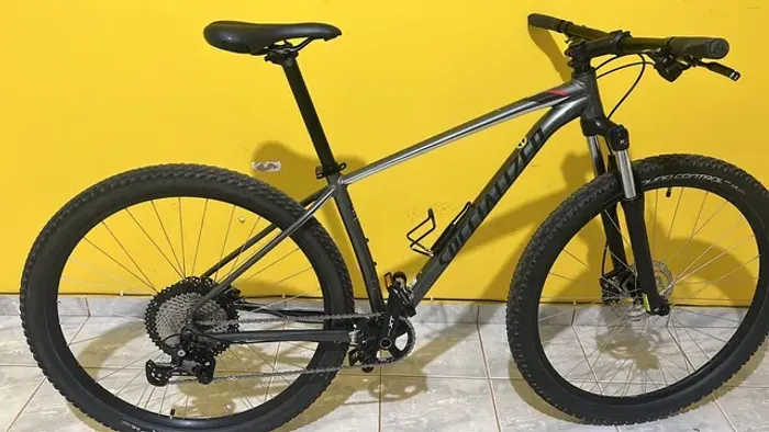 Specialized Rockhopper Expert 12v Deore troco em ouro