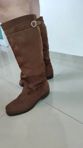 Bota Couro legítimo no Masculina semi novas, número 40