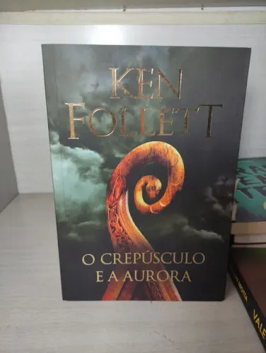 Livro O Crepúsculo e Aurora.
