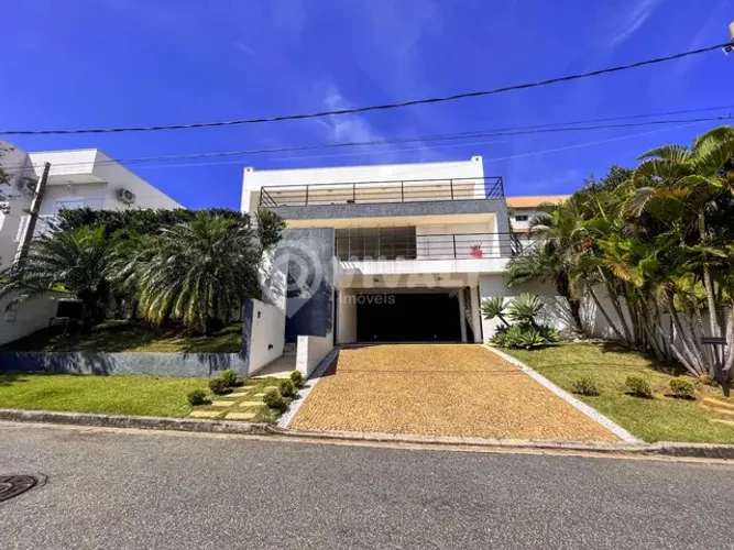 Casa em Condomínio - / Residencial / Parque das Laranjeiras