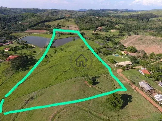 Terreno à venda no Condomínio Colinas do Atibaia em Campinas.