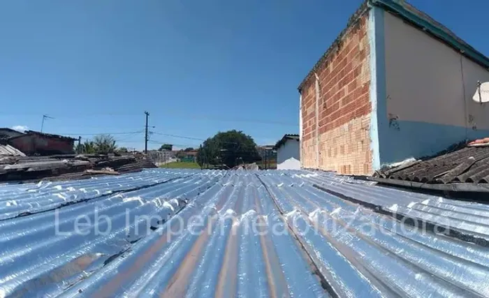 COM A CHUVA VEM AS GOTEIRAS? TEMOS A SOLUÇÃO! 