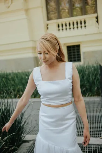 Vestido de noiva minimalista/ Ensaio fotográfico