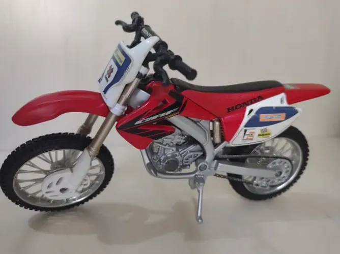 Miniatura Honda CRF 450R 1/12 (18 cm.) - Vermelha