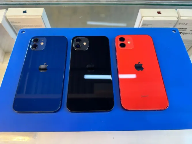 iPhones 12 colors