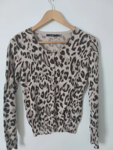 Blusa tricô lindo macio em animal print